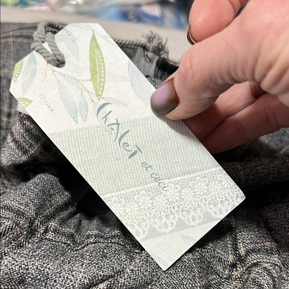 CHALET NWT Pull On Cropped Gray Plaid Wide Leg Pant Size M - Picture 6 of 10